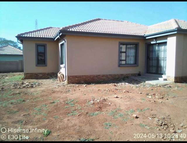 3 BEDROOM HOUSE FOR SALE IN HESTEAPARK